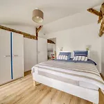 Maison 11p 5 Jardin Et Parking Porte Oleron 別荘