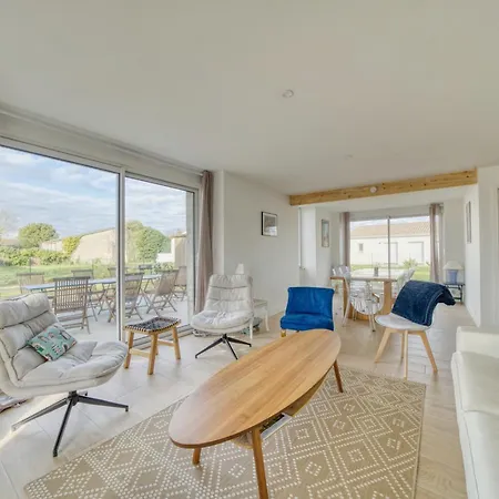 Maison 11p 5 Jardin Et Parking Porte Oleron *