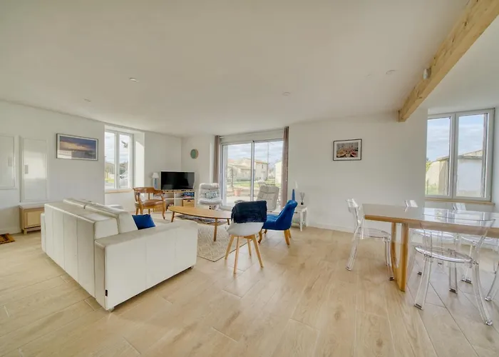 Refuge Familial Spacieux à 2 Pas D'oléron Сasa de vacaciones Le Guâ