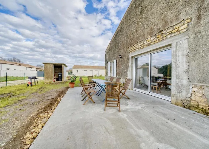 Сasa de vacaciones Refuge Familial Spacieux à 2 Pas D'oléron Le Guâ